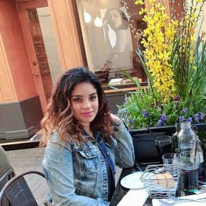 Meet your Posher, Deanna